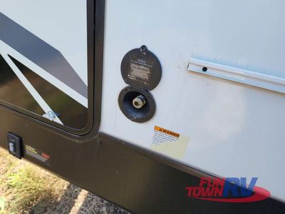 2024 Dutchmen RV Kodiak Ultra-Lite - Photo 11