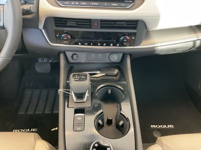 2026 Nissan Rogue - Photo 12