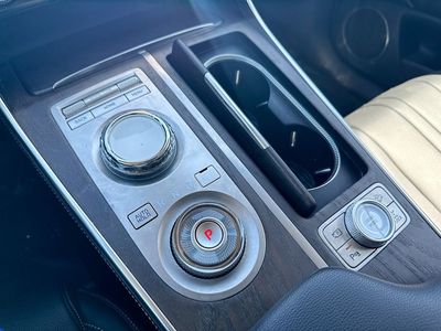 2023 Genesis GV80 2.5T — photo 29 view
