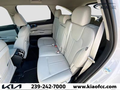 2026 Kia Sorento — photo 18 view