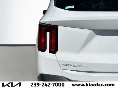 2026 Kia Sorento — photo 40 view