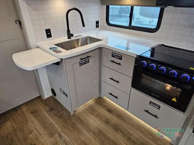 2026 Alliance RV Delta — photo 10 view