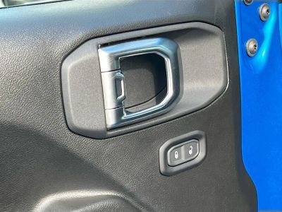 2026 Jeep Wrangler — photo 17 view