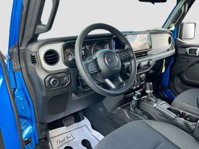 2026 Jeep Wrangler — photo 9 view