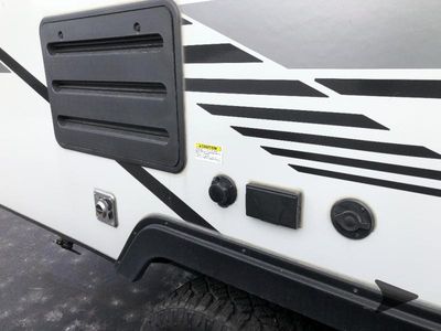2022 Winnebago Industries Towables Micro Minnie - Photo 12
