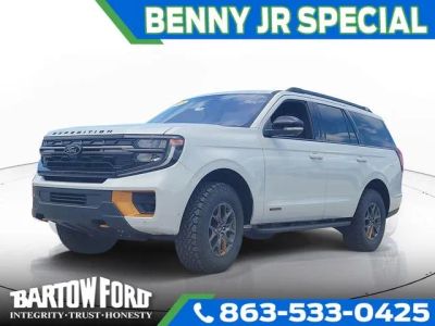 2025 Ford Expedition Tremor in Silver Metallic — front three-quarter view