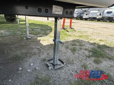 2025 Forest River RV Sabre - Photo 17