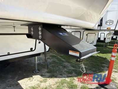 2025 Forest River RV Sabre - Photo 16