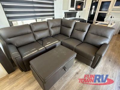 2025 Forest River RV Sabre - Photo 33