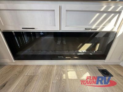 2025 Forest River RV Sabre - Photo 38