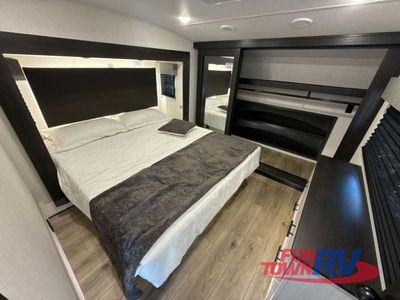2025 Forest River RV Sabre - Photo 46