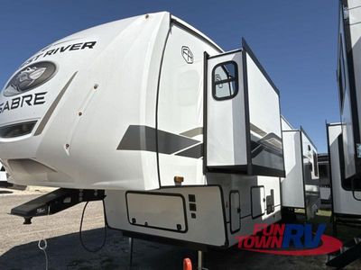 2025 Forest River RV Sabre - Photo 10