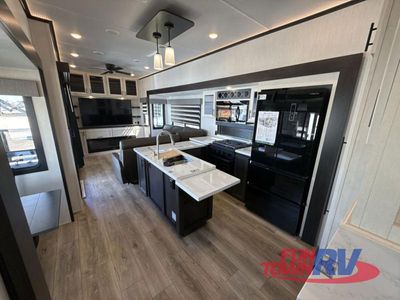 2025 Forest River RV Sabre - Photo 23