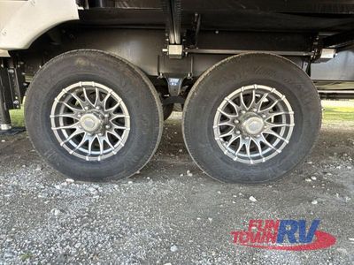 2025 Forest River RV Sabre - Photo 19
