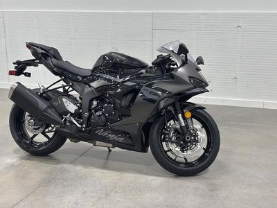 2026 Kawasaki Ninja ZX-6R ABS - Photo 2