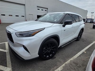 2022 Toyota Highlander Hybrid - Photo 14