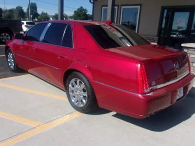 2009 Cadillac DTS — interior view