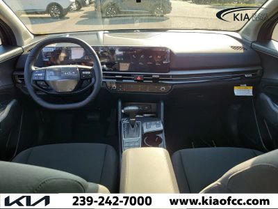 2026 Kia Sportage — photo 14 view