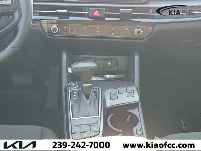 2026 Kia Sportage — photo 18 view