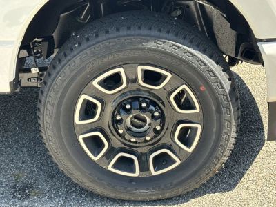 2026 Ford F-350SD - Photo 12