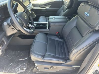 2026 Ford F-350SD - Photo 9