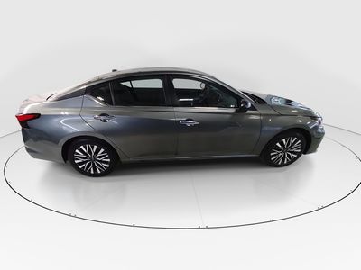 2025 Nissan Altima - Photo 8