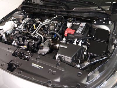 2025 Nissan Altima - Photo 9