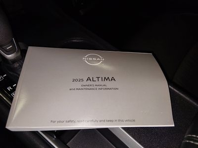 2025 Nissan Altima - Photo 19