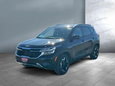2026 Kia Seltos — front three-quarter view