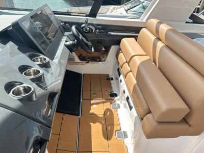 2024 Aviara AV40 Outboard - Photo 15