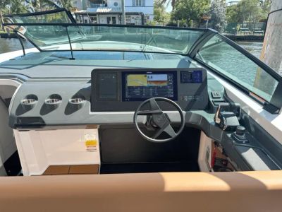 2024 Aviara AV40 Outboard - Photo 7