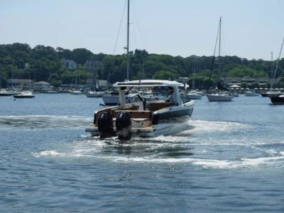 2024 Aviara AV40 Outboard - Photo 3