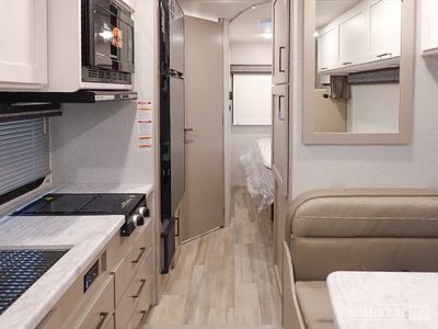 2026 Thor Motor Coach Pasadena SE - Photo 5