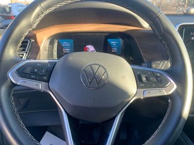 2025 Volkswagen Atlas 2.0T SE W/Technology — photo 17 view