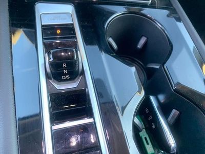 2025 Volkswagen Atlas 2.0T SE W/Technology — photo 21 view