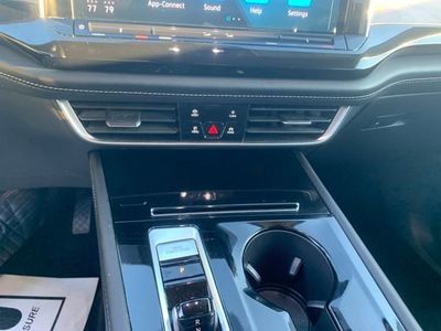2025 Volkswagen Atlas 2.0T SE W/Technology — photo 18 view