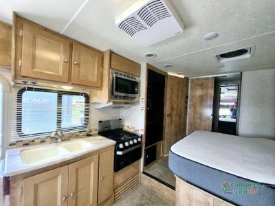 2020 Coachmen RV Leprechaun — photo 14 view
