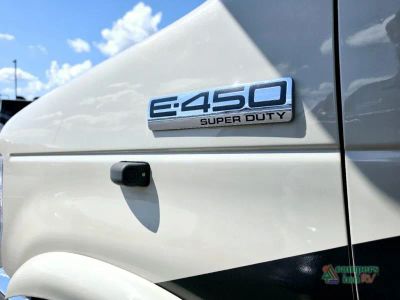 2020 Coachmen RV Leprechaun — detail view