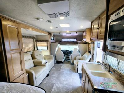 2020 Coachmen RV Leprechaun — photo 19 view