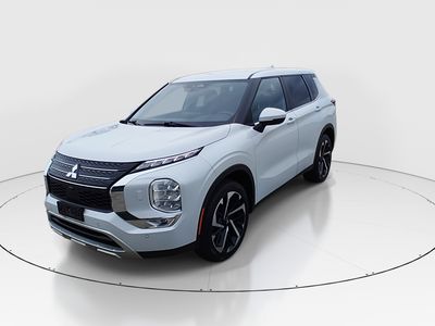 2024 Mitsubishi Outlander - Photo 3