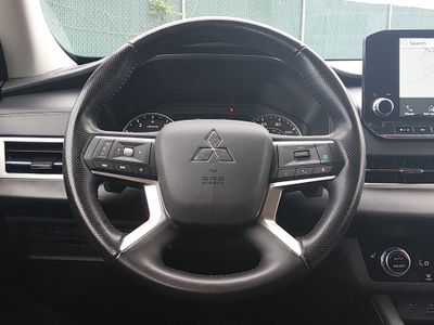 2024 Mitsubishi Outlander - Photo 12