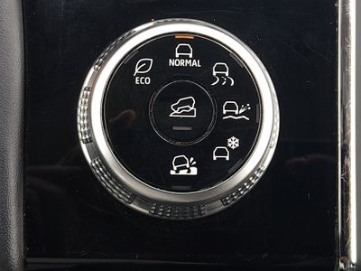 2024 Mitsubishi Outlander - Photo 22
