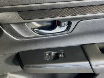 2025 Honda CR-V — photo 32 view