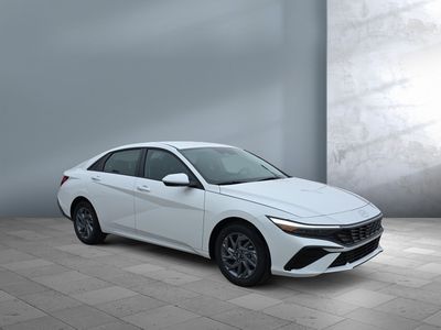 2026 Hyundai Elantra Hybrid - Photo 8