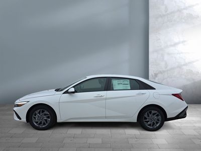 2026 Hyundai Elantra Hybrid - Photo 3