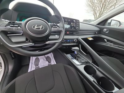 2026 Hyundai Elantra Hybrid - Photo 12