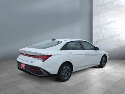 2026 Hyundai Elantra Hybrid - Photo 6