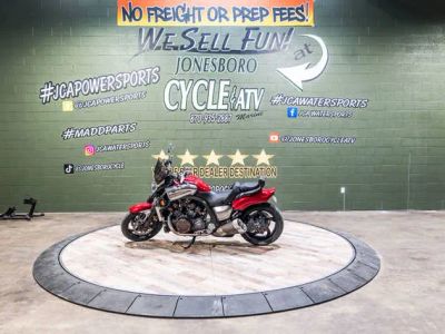 2010 Yamaha VMAX® — front three-quarter view