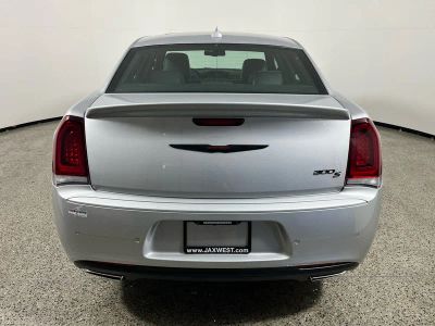 2023 Chrysler 300 — interior view