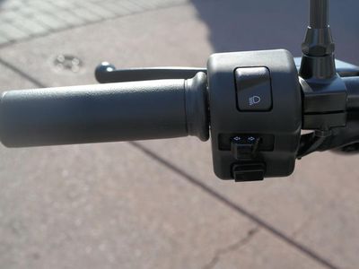2025 Yamaha Bolt R-Spec - Photo 15